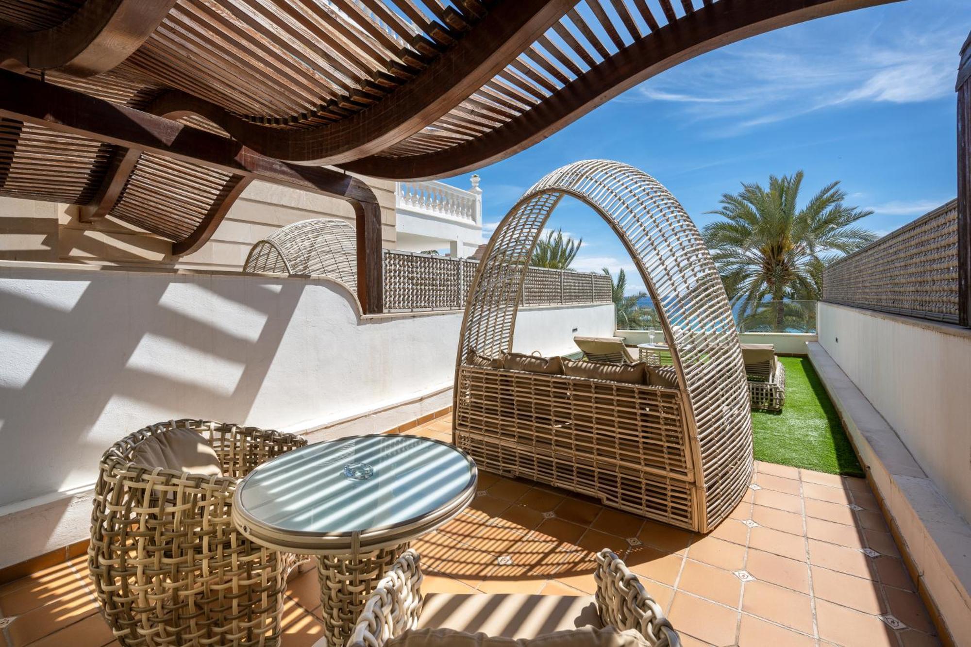 Nixe Palace Palma de Mallorca Eksteriør bilde The Terrace at the Jumeirah Royal Mirage